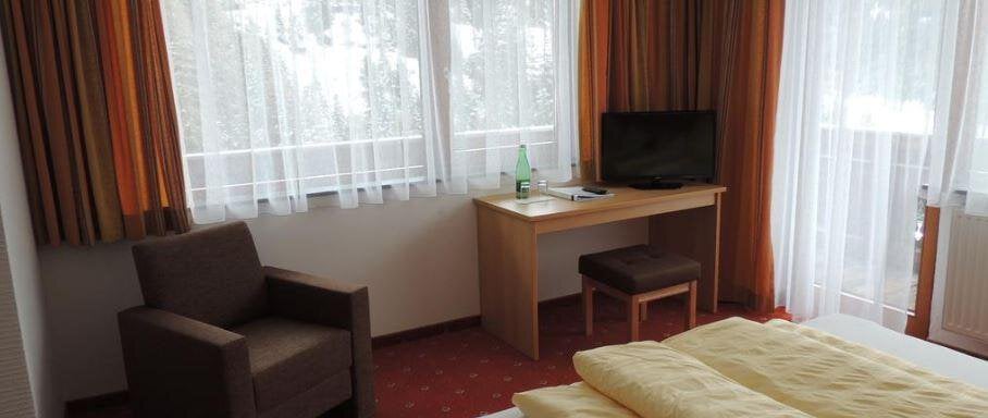 Doppel mit Zustellbett - Pension Winnebach - Gries