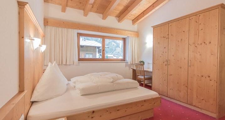 Schlafzimmer_Alpenrose - Alpenheim Lina - Huben