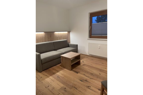 Doppelzimmer 2 mit Doppelschlafsofa (180x200) - Apart Bergfee - Huben