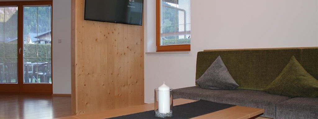 XXL Sofa und XXL Flatscreen - Chalet Mühle - Huben