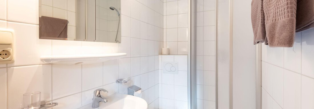 Dusche im Apart Top 2 - Haus Anna - Huben