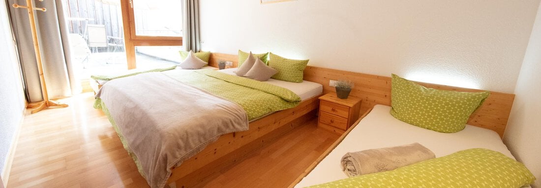 App_4- Bett-_Schlafzimmer_003 - Alpenapart Grüner - Längenfeld