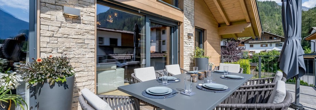 Panoramaterrasse Penthouse - Alpenchalet Tirol - Längenfeld