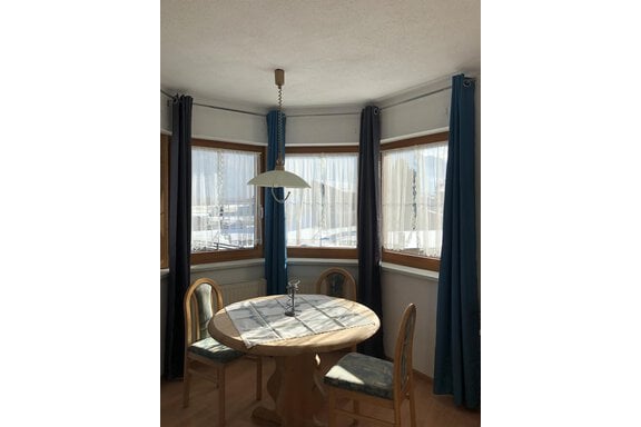 gemuetlicher Erker - Appartement Elvira - Längenfeld