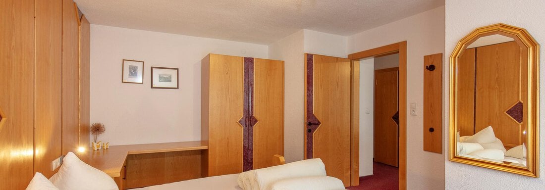 App2 Schlafzimmer - Appartement Rosengarten - Längenfeld