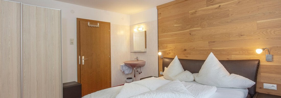 App3 Schlafzimmer 2 - Appartement Rosengarten - Längenfeld