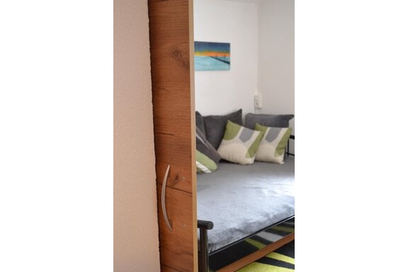 Schiebetür zu Zimmer 3 - Appartement Thermenzeit - Längenfeld