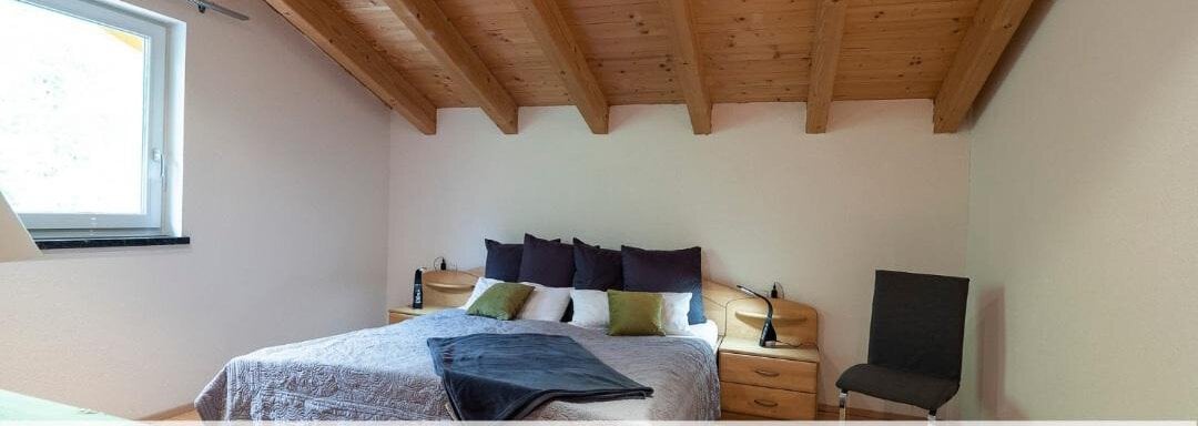 1. Schlafzimmer Dachgeschoß - Elke´s Ötztal Apartments - Längenfeld