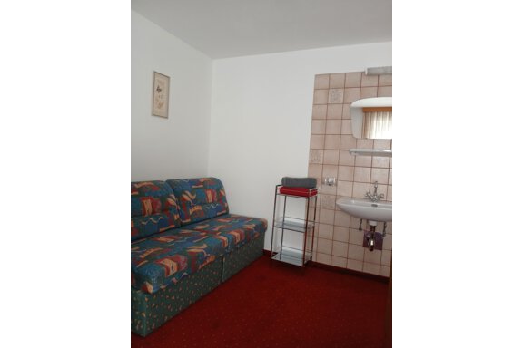 Doppelzimmer Couch 1. Stock - Gästehaus Ennemoser - Längenfeld