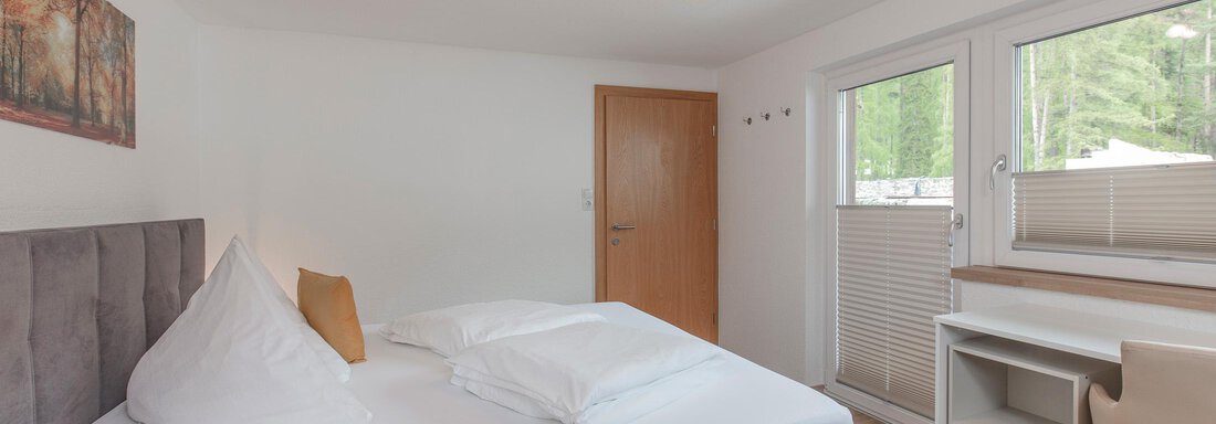 Doppelzimmer - Schlafzimmer - Haus Sonnenheim - Längenfeld