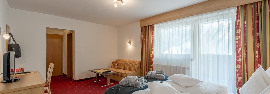 Doppelzimmer Comfort - Hotel Burgstein alpin & lifestyle - Längenfeld