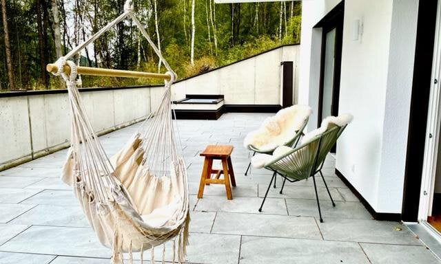 Terrace and Hammock swing - Mountain Space - Längenfeld