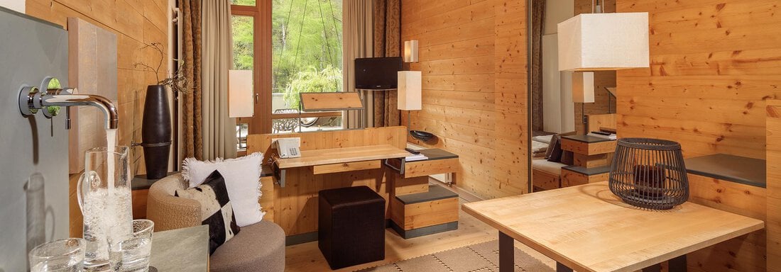 Doppelzimmer 32 m² - Naturhotel Waldklause - Längenfeld