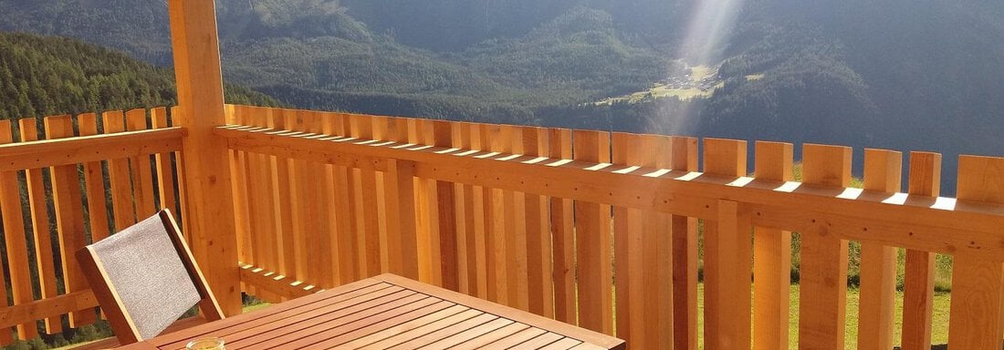 Terrasse mit Ausblick Ferienwohnung Maike - Bio & Reiterhof der Veitenhof - Niederthai