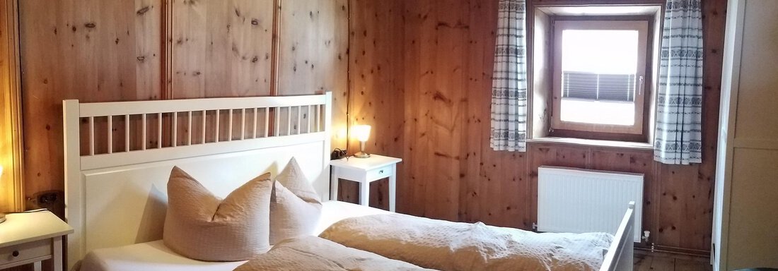 Schlafzimmer 1 - Reiterhof Alpin Appart - Niederthai