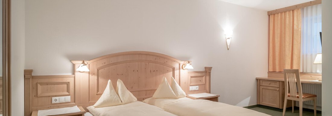 Schlafzimmer - Ferienwohnung de Luxe Alpenresidenz am Mühlbach - Obergurgl 