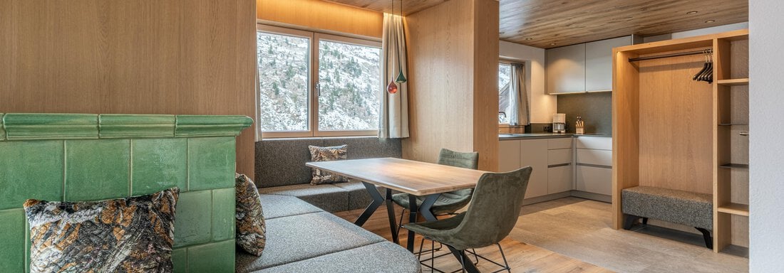 Wohnen mit Blick in die Küche - Haus Elisabeth - Obergurgl 