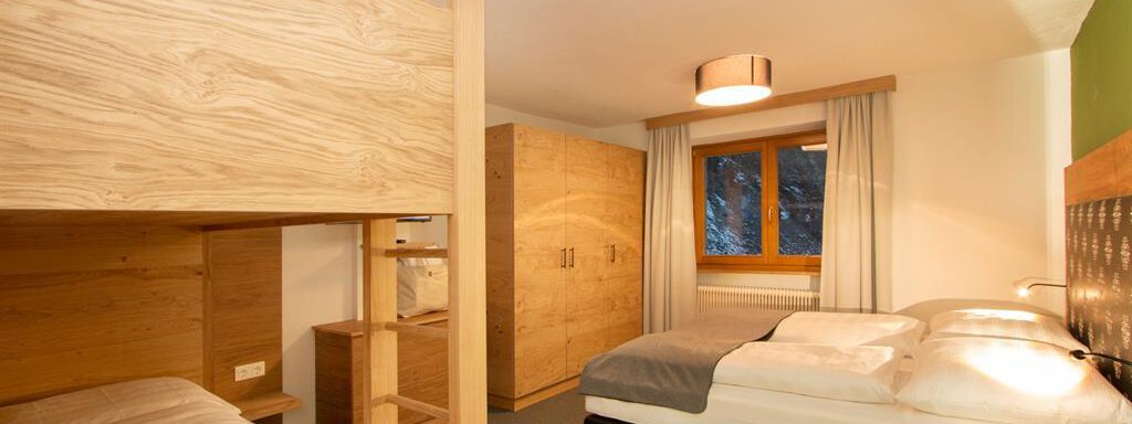 Beispiel Zweites Schlafzimmer - Apartmenthaus Gurglhof - Obergurgl 