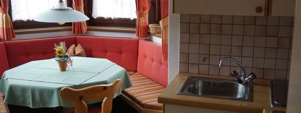 Küche mit Erker - Ferienwohnung Zirmkogl - Obergurgl 