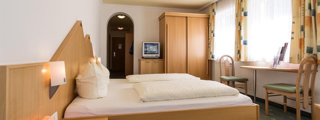 Doppelzimmer Turmzimmer - Hotel Alpenaussicht - Obergurgl 