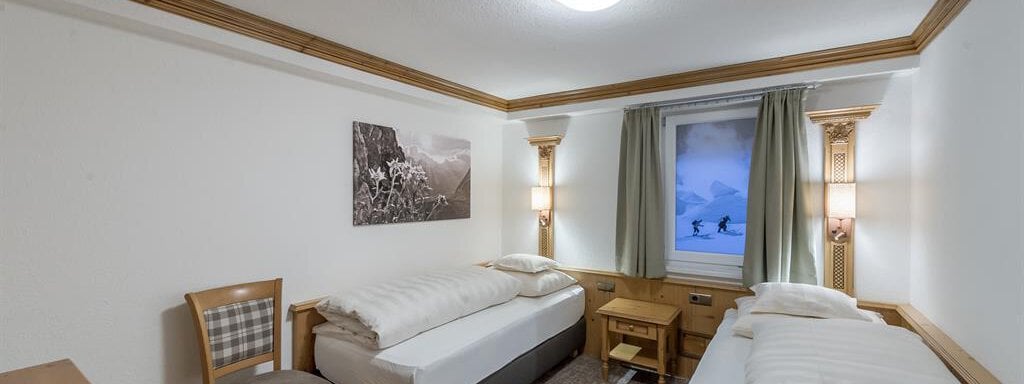 Schlafzimmer 2 - Landhaus Jenewein - Obergurgl 