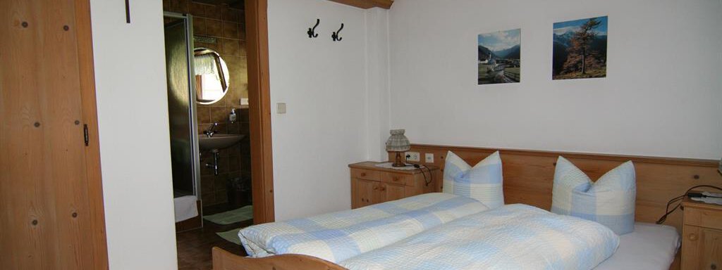 Doppelzimmer - Apartment Erhart - Oetz