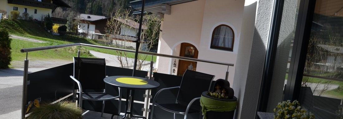 Kleine Terrasse - Appartement Alpenglühn - Oetz