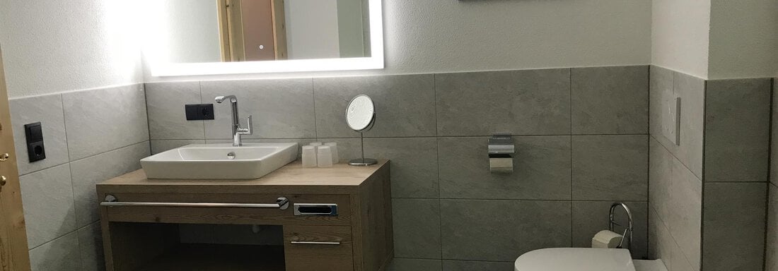 Badezimmer mit WC - Appartement Birkheim - Oetz