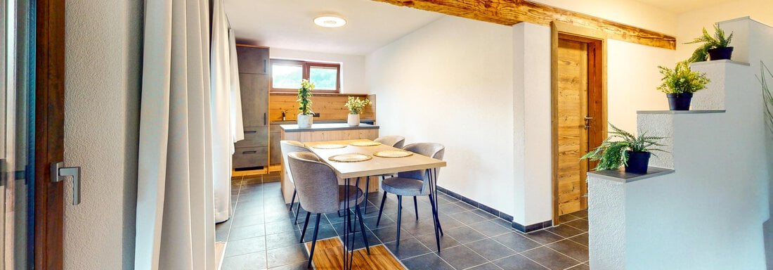 Steinweg-4-Top-6-Kuche-Und-Wohnraum-Dining-Room - Haus Moritz - Oetz