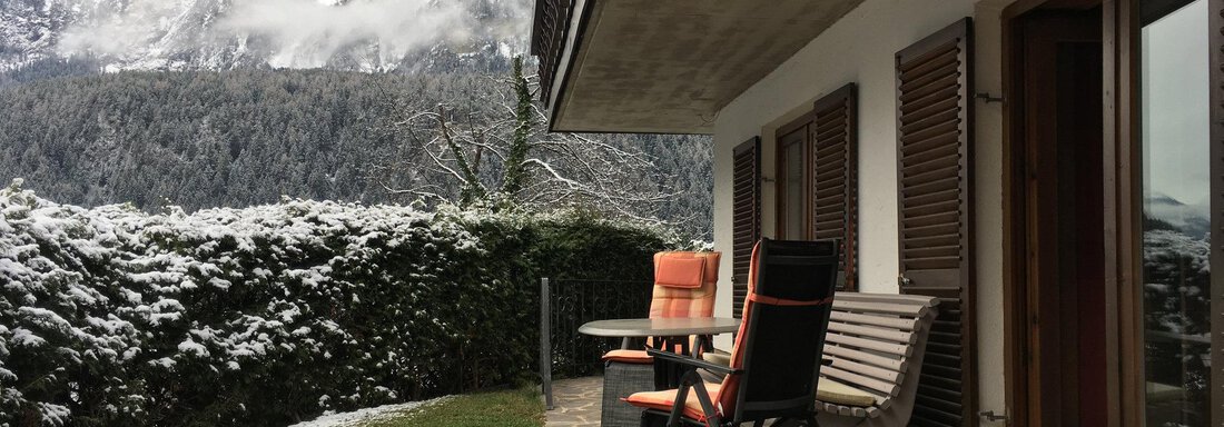 direkte Zugang zur Terrasse mit Garten - Haus Schmid Hannelore - Oetz