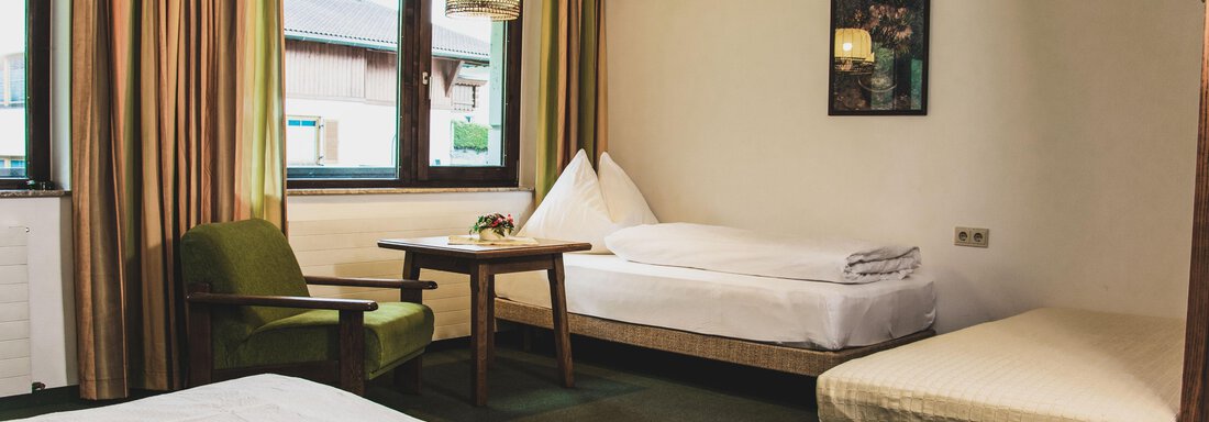 Vier_Bett_Zimmer - Hotel Marko - Oetz