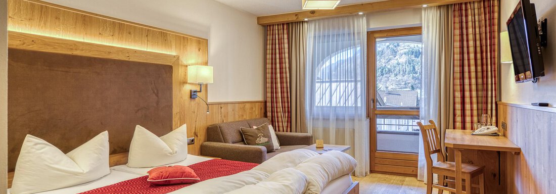 Doppelzimmer Ötztal Wohnraum - Posthotel Kassl - Oetz