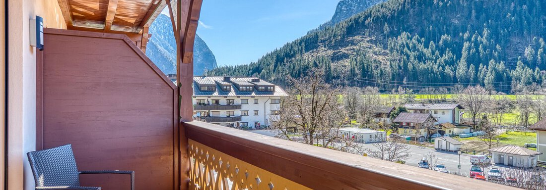 Doppelzimmer Kaiserlinde Ausblick - Posthotel Kassl - Oetz