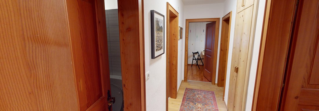 Hausgang - Appartement Alberto - Ötztal Bahnhof