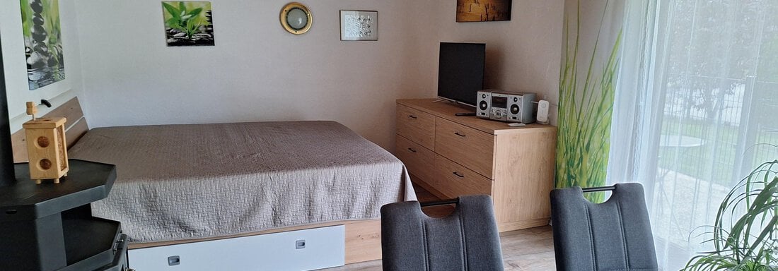 Doppelbett mit WiFi U Hifi - APARTMENT EVA - Sautens