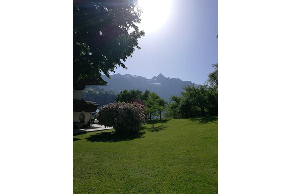 Garten mit Ausblick - Gästehaus Wiesenheim - Sautens