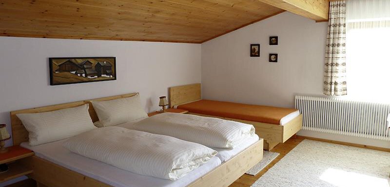 Dreibettzimmer Nr. 6 - Haus Myriam - Sautens