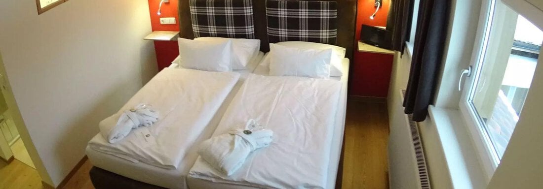 Doppelzimmer Tschirgant - Hotel Ritzlerhof****S - Sautens