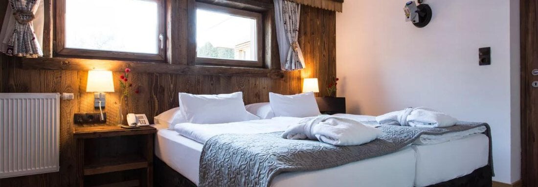 Doppelzimmer Rotes Wandl - Hotel Ritzlerhof****S - Sautens