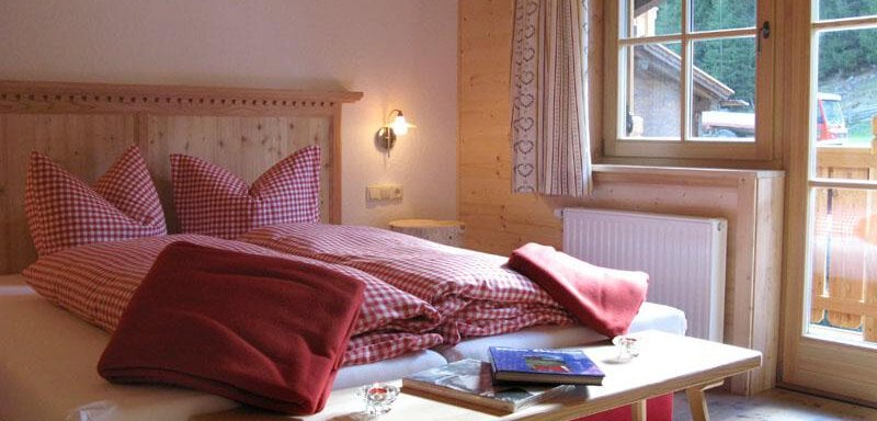 Schlafzimmer - Almdorf Waldesruh - Sölden