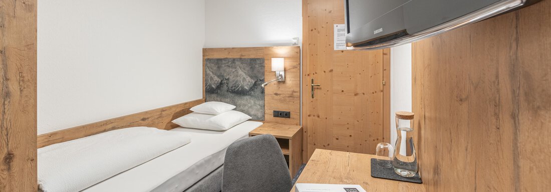 2  Einzelzimmer mit gemeinsamen Bad/Wc - Apart Hotel Garni Alt Kaisers - Sölden