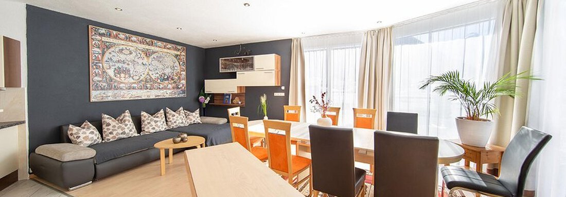 Essbereich mit Sofa - Cozy Apartment - Sölden