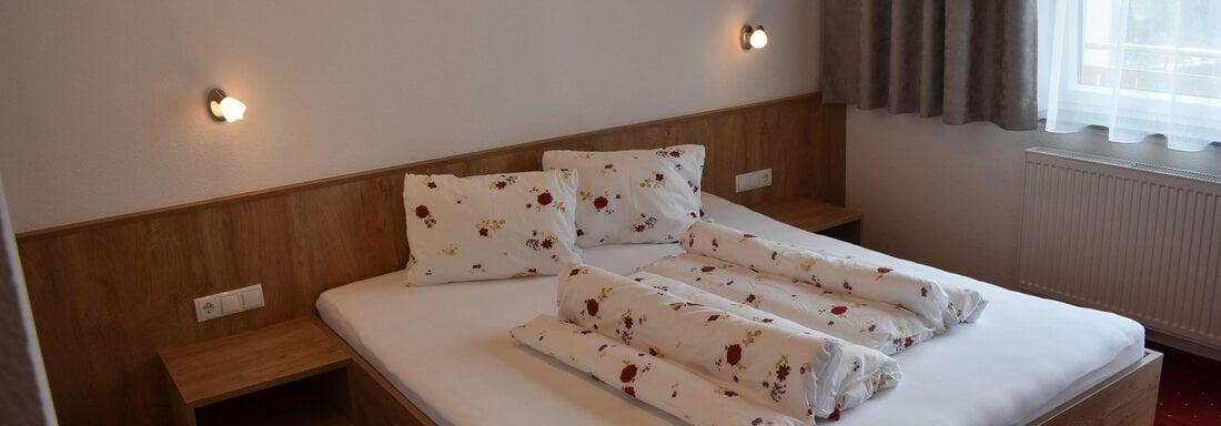 Doppelzimmer 2.OG - Gasthof Granstein - Sölden