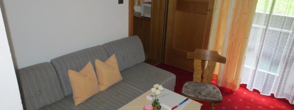 Couchgarnitur Zimmer Nr 2 - Haus Alpenhäusl - Sölden