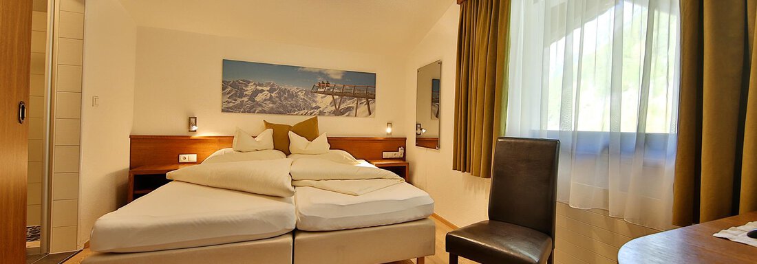 Zimmer2 - Hotel Garni Apart Fiegl - Sölden