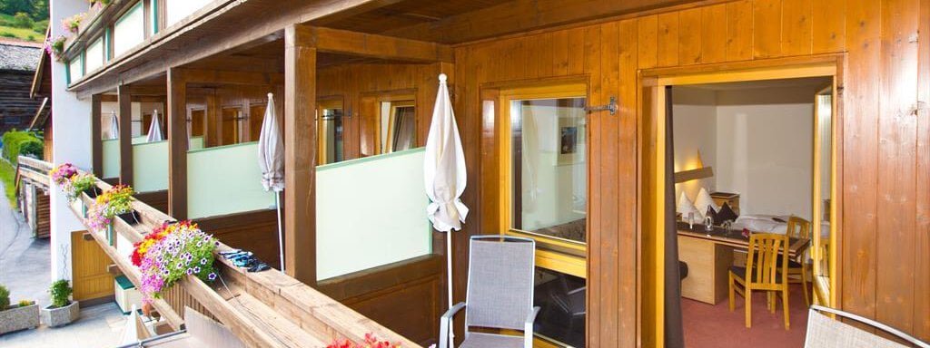 Wohndoppelzimmer Balkon - Hotel Garni Hainbacherhof - Sölden