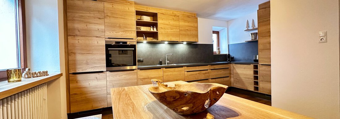 kitchen with table and kitchenette - Mountain Lodge Sölden - Sölden