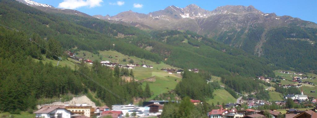 Ausblick auf Sölden - Pension Bella Vista - Sölden