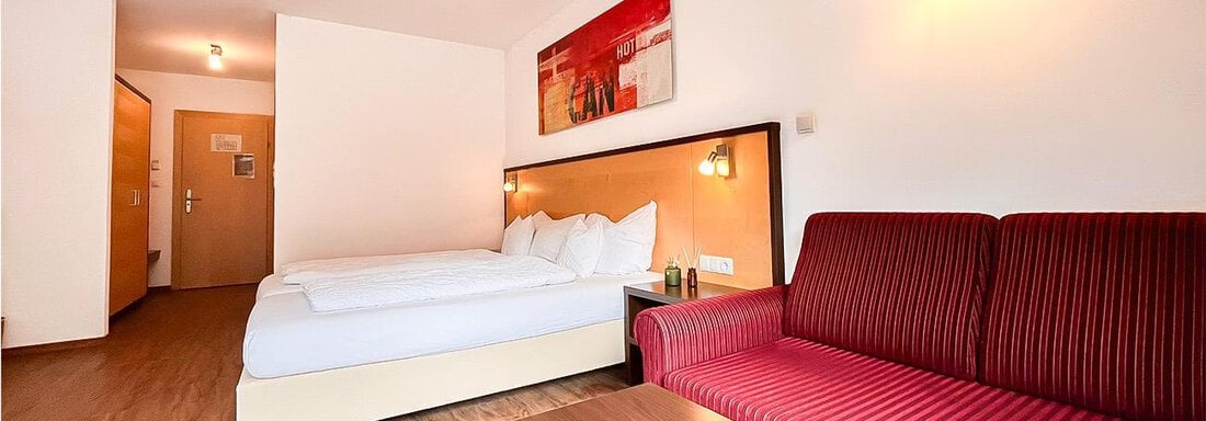 Schlafzimmer_doppelzimmercomfort_bergheim2_WZ - Sporthotel Garni Bergheim - Sölden