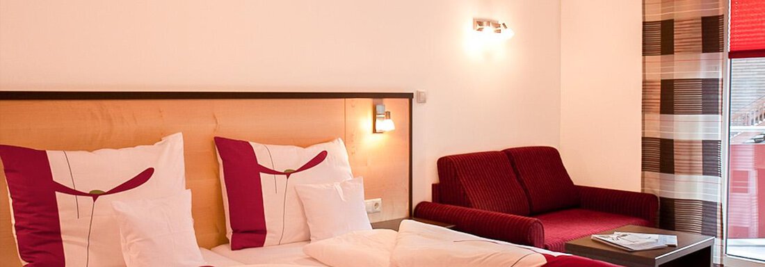 Schlafzimmer_doppelzimmercomfort_bergheim6_WZ - Sporthotel Garni Bergheim - Sölden